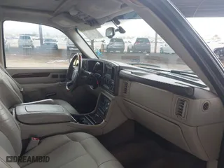 2002 Cadillac Escalade with VIN 1GYEK63N22R209467, listed as a IAAI auction lot 41816247 with 213,770 mi miles. Bid and sale history available at carsss.com. Image 5.