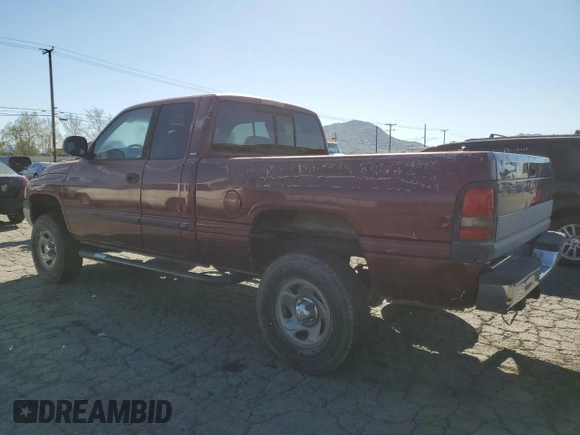 2000 Dodge 1500 z VIN 3B7HF13Z6YG139252, wystawiony jako Copart lot #47796595 z przebiegiem 149 542 mil mil oraz Czysty tytuł • Clean title. Historia ofert i sprzedaży dostępna na DreamBid. Obrazek 2.