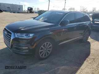 2018 Audi Q7 Premium Plus with VIN WA1LAAF78JD042036, listed as a Copart auction lot 47962205 with 69,221 mi miles and Clean Title. Bid and sale history available at carsss.com. Image 1.