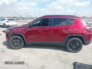 2022 Jeep Compass Latitude Lux с VIN 3C4NJDFBXNT129800, выставлен на аукционе IAAI как лот 42108134 с пробегом 69 720 миль миль и . История ставок и продаж доступна на DreamBid. Изображение 14.