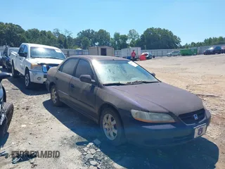 2001 Honda Accord EX z VIN 1HGCG66821A026914, wystawiony jako IAAI lot #40093431 z przebiegiem 265 143 mil mil oraz . Historia ofert i sprzedaży dostępna na DreamBid. Obrazek 1.