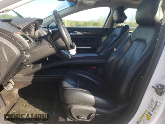 2015 Lincoln MKZ Hybrid with VIN 3LN6L2LUXFR624386, listed as a Copart auction lot 52366325 with 126,405 mi miles and Salvage title. Bid and sale history available at DreamBid. Image 7.