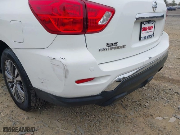 2020 Nissan Pathfinder SL with VIN 5N1DR2CM4LC598352, listed as a IAAI auction lot 40872625 with 74538 miles. Bid and sale history available at carsss.com. Image 6.