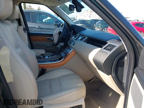 2010 Land Rover Range Rover Sport HSE Lux with VIN SALSK2D48AA212810, listed as a IAAI auction lot 41943041 with 111,896 mi miles and . Bid and sale history available at DreamBid. Image 5.