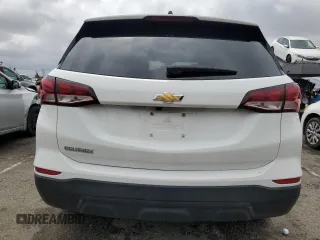 2022 Chevrolet Equinox LS z VIN 3GNAXHEV7NS226126, wystawiony jako Copart lot #55837725 z przebiegiem 31 221 mil mil oraz Szkoda całkowita • Salvage title. Historia ofert i sprzedaży dostępna na DreamBid. Obrazek 6.
