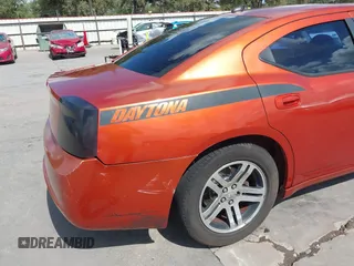 2006 Dodge Charger R/T with VIN 2B3KA53HX6H234270, listed as a IAAI auction lot 40380733 with 177,479 mi miles and . Bid and sale history available at carsss.com. Image 17.