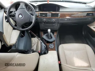 2011 BMW 3 Series 328i xDrive z VIN WBAPK5G57BNN27947, wystawiony jako Copart lot #60919184 z przebiegiem Nie podano mil oraz Szkody całkowita. Historia ofert i sprzedaży dostępna na DreamBid. Obrazek 8.