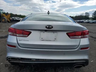 2019 Kia Optima LX with VIN 5XXGT4L34KG362398, listed as a Copart auction lot 57836525 with 40,578 mi miles and Salvage title. Bid and sale history available at DreamBid. Image 6.