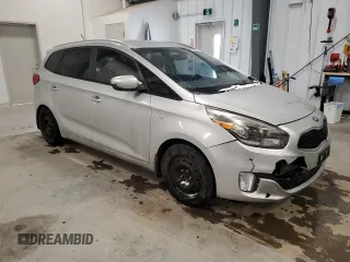 2016 Kia Rondo LX with VIN KNAHT8A33G7129415, listed as a Copart auction lot 86135574 with 250,542 mi miles and Clean Title. Bid and sale history available at carsss.com. Image 4.