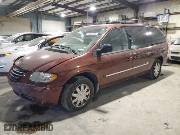 2007 Chrysler Town & Country Touring with VIN 2A4GP54LX7R221370, listed as a Copart auction lot 42526585 with 217,368 mi miles and Salvage Title. Bid and sale history available at DreamBid. Image 1.