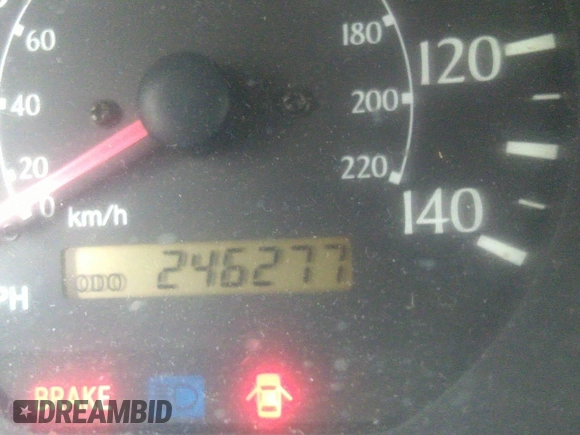 1999 Toyota Solara SE with VIN 2T1CF28P5XC209470, listed as a IAAI auction lot 40946856 with 246,277 mi miles. Bid and sale history available at carsss.com. Image 7.