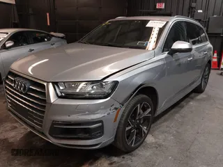 2017 Audi Q7 Premium Plus with VIN WA1LAAF76HD035953, listed as a IAAI auction lot 41816166 with 132,149 mi miles. Bid and sale history available at carsss.com. Image 6.
