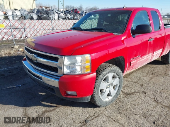 2010 Chevrolet Silverado 1500 LT with VIN 1GCSCSE06AZ137817, listed as a IAAI auction lot 41472286 with 292,814 mi miles and . Bid and sale history available at DreamBid. Image 2.