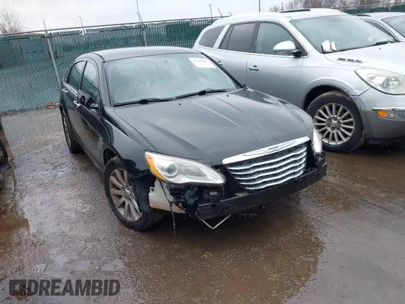 2013 Chrysler 200 Limited with VIN 1C3CCBCG1DN540060, listed as a IAAI auction lot 41508685 with 152,296 mi miles. Bid and sale history available at carsss.com. Image 1.