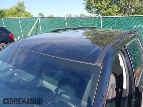 2019 Chevrolet Traverse LT Cloth z VIN 1GNERGKW3KJ292477, wystawiony jako IAAI lot #42123155 z przebiegiem 102 233 mil mil oraz . Historia ofert i sprzedaży dostępna na DreamBid. Obrazek 17.