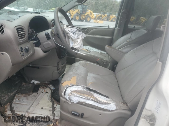 2002 Chrysler Town & Country LXi with VIN 2C4GP54L82R731733, listed as a Copart auction lot 82974104 with 0 mi miles and Salvage Title. Bid and sale history available at carsss.com. Image 7.