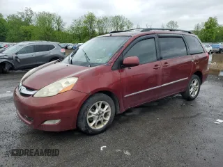 2006 Toyota Sienna XLE z VIN 5TDBA22C66S055082, wystawiony jako Copart lot #56832985 z przebiegiem 269 443 mil mil oraz Czysty tytuł • Clean title. Historia ofert i sprzedaży dostępna na DreamBid. Obrazek 1.