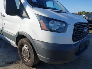 2018 Ford Transit с VIN 1FTYE1ZMXJKB03464, выставлен на аукционе IAAI как лот 41154785 с пробегом 72 451 миль миль и . История ставок и продаж доступна на DreamBid. Изображение 6.