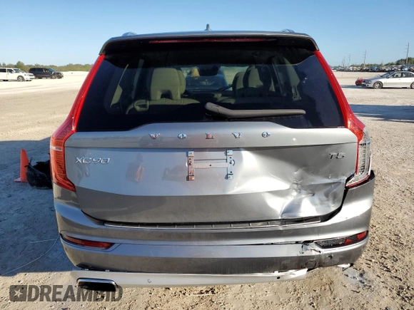 2020 Volvo XC90 Momentum with VIN YV4102CK9L1586853, listed as a Copart auction lot 80652854 with 20,256 mi miles and Clean Title. Bid and sale history available at carsss.com. Image 6.