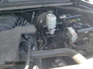 2019 Chevrolet Suburban Premier z VIN 1GNSKJKC3KR327787, wystawiony jako Copart lot #56548305 z przebiegiem 87 267 mil mil oraz Szkoda całkowita • Salvage title. Historia ofert i sprzedaży dostępna na DreamBid. Obrazek 13.