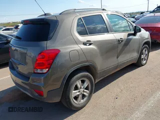 2022 Chevrolet Trax LT with VIN KL7CJPSM0NB568096, listed as a IAAI auction lot 42595207 with 30,128 mi miles and . Bid and sale history available at DreamBid. Image 4.