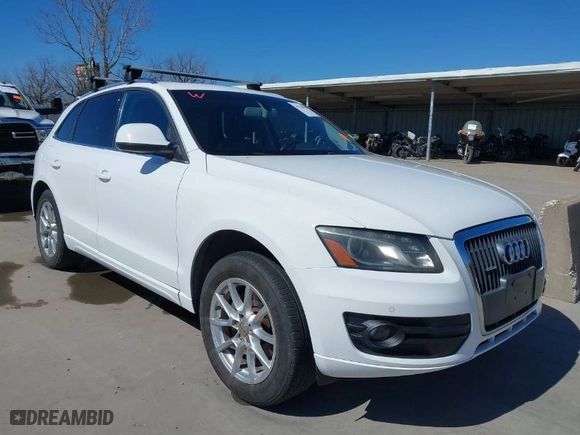 2012 Audi Q5 2.0T Premium Plus with VIN WA1LFAFP8CA015134, listed as a IAAI auction lot 41730416 with 131,299 mi miles. Bid and sale history available at carsss.com. Image 1.