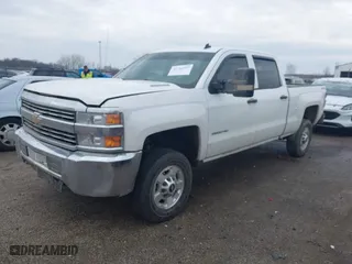 2015 Chevrolet Silverado 2500HD LT with VIN 1GC1KVE88FF150681, listed as a IAAI auction lot 41716797 with 219,527 mi miles. Bid and sale history available at carsss.com. Image 19.