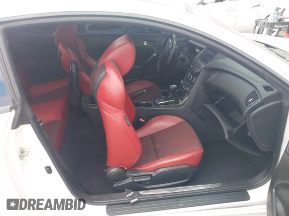 2013 Hyundai Genesis Coupe R-Spec with VIN KMHHU6KJ6DU081340, listed as a IAAI auction lot 41528083 with 73,917 mi miles and . Bid and sale history available at DreamBid. Image 5.