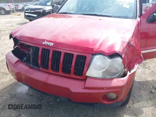 2005 Jeep Grand Cherokee Laredo with VIN 1J4HS48N95C711992, listed as a IAAI auction lot 41944696 with 209,299 mi miles and . Bid and sale history available at DreamBid. Image 6.