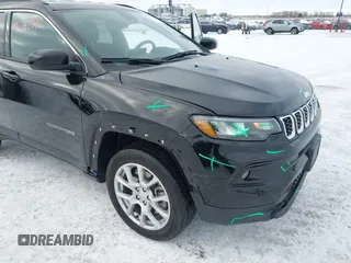 2024 Jeep Compass Latitude Lux with VIN 3C4NJDFN8RT103518, listed as a IAAI auction lot 41352342 with 13,535 mi miles and . Bid and sale history available at DreamBid. Image 6.