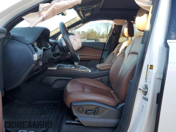 2019 Audi Q7 Premium Plus with VIN WA1LHAF75KD038765, listed as a Copart auction lot 86634074 with 82,298 mi miles and Non repairable. Bid and sale history available at DreamBid. Image 7.