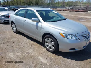 2007 Toyota Camry CE z VIN 4T1BE46K27U722384, wystawiony jako IAAI lot #41961152 z przebiegiem 90 455 mil mil oraz . Historia ofert i sprzedaży dostępna na DreamBid. Obrazek 1.
