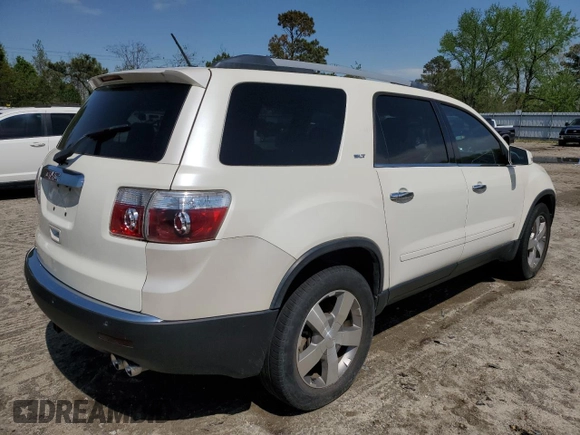 2010 GMC Acadia SLT1 z VIN 1GKLRMED4AJ113245, wystawiony jako Copart lot #51918175 z przebiegiem 116 737 mil mil oraz Czysty tytuł • Clean title. Historia ofert i sprzedaży dostępna na DreamBid. Obrazek 3.