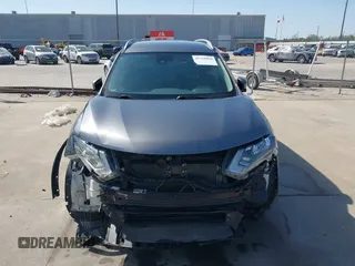 2020 Nissan Rogue S z VIN 5N1AT2MT7LC713875, wystawiony jako IAAI lot #41758058 z przebiegiem 46 529 mil mil oraz . Historia ofert i sprzedaży dostępna na DreamBid. Obrazek 13.
