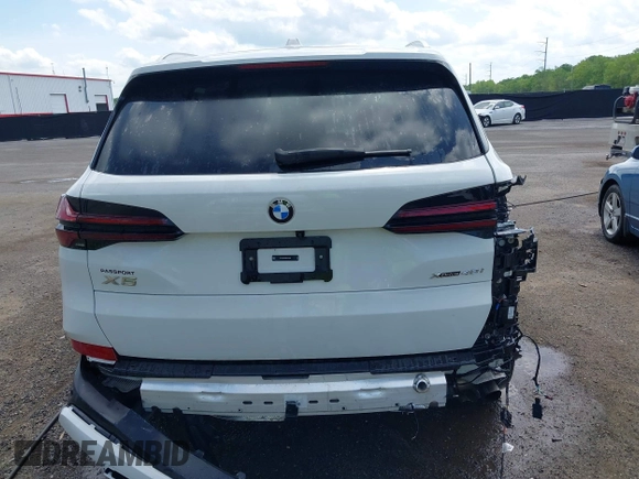 2024 BMW X5 xDrive40i with VIN 5UX23EU00R9V34355, listed as a IAAI auction lot 42135650 with 25,098 mi miles and . Bid and sale history available at DreamBid. Image 16.