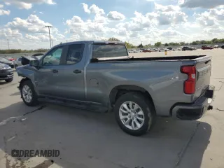 2020 Chevrolet Silverado 1500 Custom with VIN 1GCRWBEK8LZ242272, listed as a Copart auction lot 72089074 with 39,922 mi miles and Salvage Title. Bid and sale history available at carsss.com. Image 2.