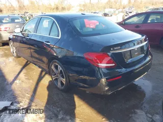 2018 Mercedes-Benz E 300 with VIN WDDZF4KB5JA365156, listed as a IAAI auction lot 41261324 with 73,718 mi miles and . Bid and sale history available at DreamBid. Image 3.