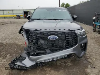 2025 Ford Explorer ST-Line with VIN 1FMUK8KH0SGB38060, listed as a Copart auction lot 61137525 with 10,970 mi miles and Salvage title. Bid and sale history available at DreamBid. Image 5.