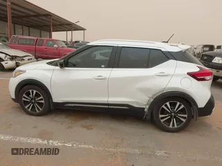 2019 Nissan Kicks SV with VIN 3N1CP5CU0KL471126, listed as a IAAI auction lot 41685950 with 59,960 mi miles. Bid and sale history available at carsss.com. Image 14.