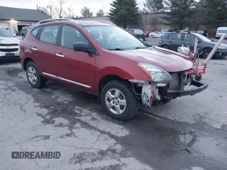2015 Nissan Rogue S z VIN JN8AS5MV8FW250310, wystawiony jako IAAI lot #40933834 z przebiegiem 60 684 mil mil oraz . Historia ofert i sprzedaży dostępna na DreamBid. Obrazek 1.