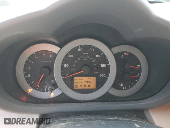2008 Toyota RAV4 Limited with VIN JTMBD31V586085841, listed as a Copart auction lot 62519765 with 210,965 mi miles and Clean title. Bid and sale history available at DreamBid. Image 9.
