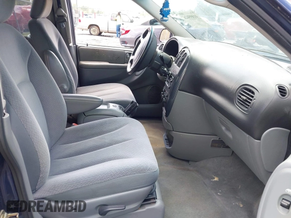 2005 Dodge Caravan SXT with VIN 2D4GP44L95R246244, listed as a IAAI auction lot 41855026 with 134,582 mi miles and . Bid and sale history available at DreamBid. Image 5.
