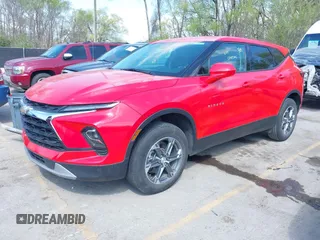 2023 Chevrolet Blazer LT z VIN 3GNKBCR44PS168938, wystawiony jako IAAI lot #42014810 z przebiegiem 59 931 mil mil oraz . Historia ofert i sprzedaży dostępna na DreamBid. Obrazek 17.
