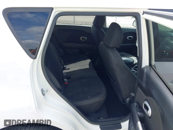 2014 Kia Soul with VIN KNDJN2A26E7741866, listed as a IAAI auction lot 41703749 with 181,024 mi miles. Bid and sale history available at carsss.com. Image 8.