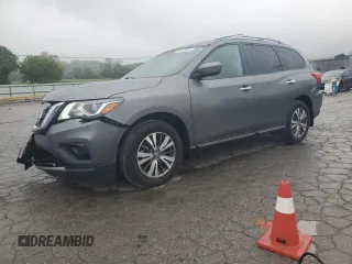2019 Nissan Pathfinder S z VIN 5N1DR2MN8KC639149, wystawiony jako Copart lot #51819025 z przebiegiem 80 056 mil mil oraz Szkoda całkowita • Salvage title. Historia ofert i sprzedaży dostępna na DreamBid. Obrazek 1.
