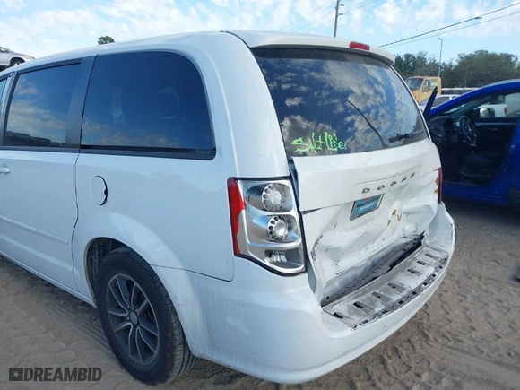 2016 Dodge Grand Caravan American Value Pkg with VIN 2C4RDGBG3GR218349, listed as a IAAI auction lot 41578385 with 130,610 mi miles. Bid and sale history available at carsss.com. Image 20.