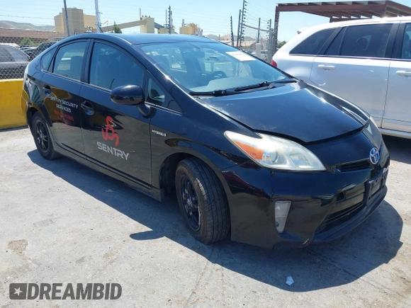 2015 Toyota Prius Four with VIN JTDKN3DU2F0471844, listed as a IAAI auction lot 42192439 with 305,246 mi miles. Bid and sale history available at carsss.com. Image 1.