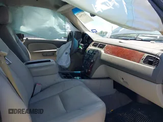 2010 Chevrolet Tahoe LT with VIN 1GNMCBE34AR236601, listed as a IAAI auction lot 42204854 with Not provided miles and . Bid and sale history available at DreamBid. Image 5.