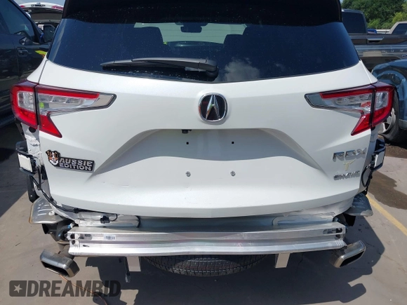 2024 Acura RDX Advance with VIN 5J8TC2H74RL001800, listed as a IAAI auction lot 42173800 with 6,676 mi miles and . Bid and sale history available at DreamBid. Image 6.