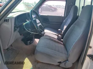 1994 Ford Ranger Splash with VIN 1FTCR10A9RPC04494, listed as a Copart auction lot 61871005 with 197,454 mi miles and Salvage title. Bid and sale history available at DreamBid. Image 7.